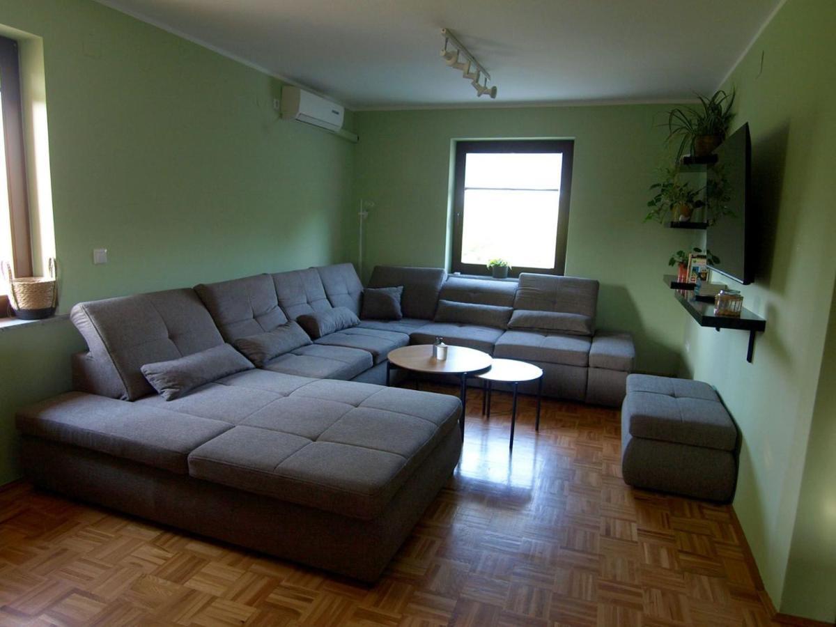Holiday House Zarja - With Sauna And Hot Tub Bizeljsko エクステリア 写真