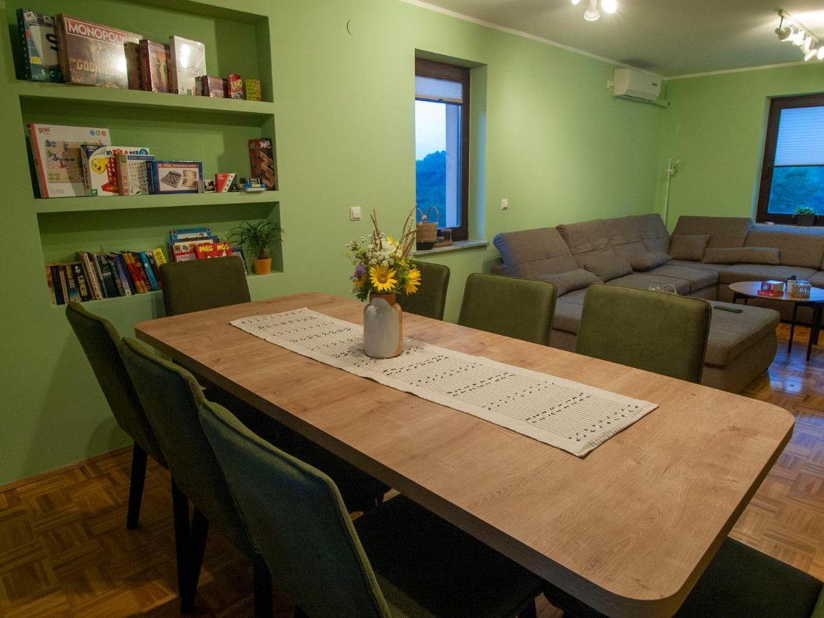 Holiday House Zarja - With Sauna And Hot Tub Bizeljsko エクステリア 写真