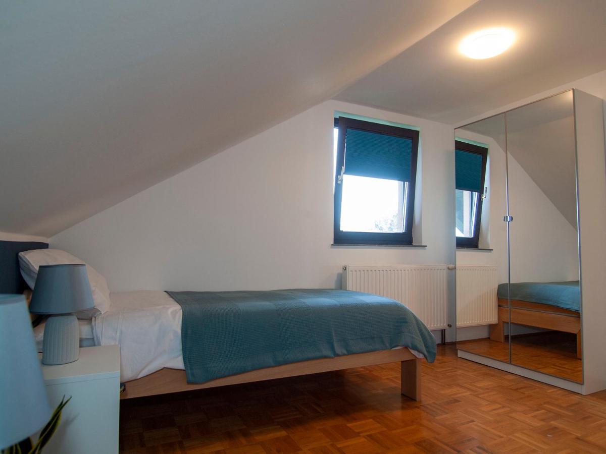 Holiday House Zarja - With Sauna And Hot Tub Bizeljsko エクステリア 写真